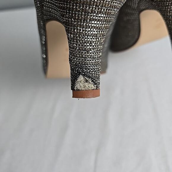 Caparros Heels Womens 7.5B Pumps‎ Floral Sparkly Gold Silver Cocktail Wedding - Picture 8 of 9